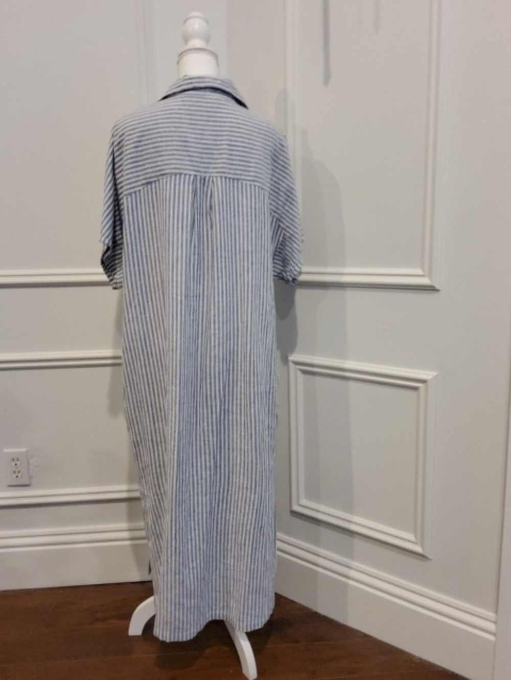Lucky Brand Blue and White Striped Maxi Dress - NWT - Picture 4 of 4